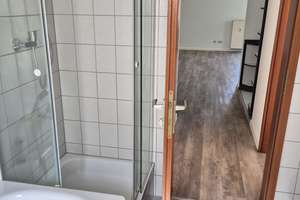 Ruhige sehr schön geschnittene  3-Zimmer mit Balkon und Stellplatz im Süden von Neureut – Die vollständige Adresse der Immobilie erhältst du vom Anbieter., 76149 Neureut, Karlsruhe – Vorschaubild 9