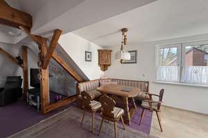 Große 3-Zimmer-Dachgeschosswohnung. Komplette Etage mit 250 qm Gartenanteil. 2011 saniert. – Die vollständige Adresse der Immobilie erhältst du vom Anbieter., 14089 Kladow, Berlin – Vorschaubild 10