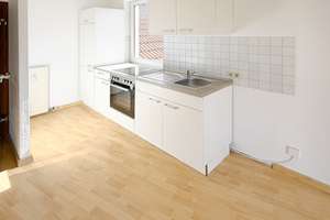 Bad Wilhelmshöhe / Alt Wahlershausen Sonnige und freie Dachgeschosswohnung mit Balkon und Carport in – Die vollständige Adresse der Immobilie erhältst du vom Anbieter., 34131 Bad Wilhelmshöhe, Kassel – Vorschaubild 8