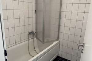 Oberhausen-Schmachtendorf, 3 Zimmer KDB, Balkon in ruhiger und gepflegter Wohnlage – Cäcilienstraße 16, 46147 Sterkrade-Nord, Oberhausen – Vorschaubild 11