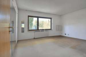 Einfamilienhaus mit Potenzial, großer Garage & großem Garten in Südausrichtung – Die vollständige Adresse der Immobilie erhältst du vom Anbieter., 74193 Schwaigern – Vorschaubild 7