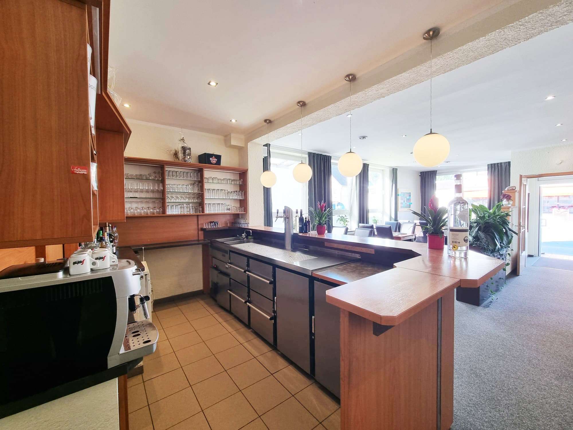 Immobilie in Delmenhorst - Vollvermietetes Wohn- und Geschäftshaus in Top-Lage von Delmenhorst – Attraktive Rendite!!! - Bild 0