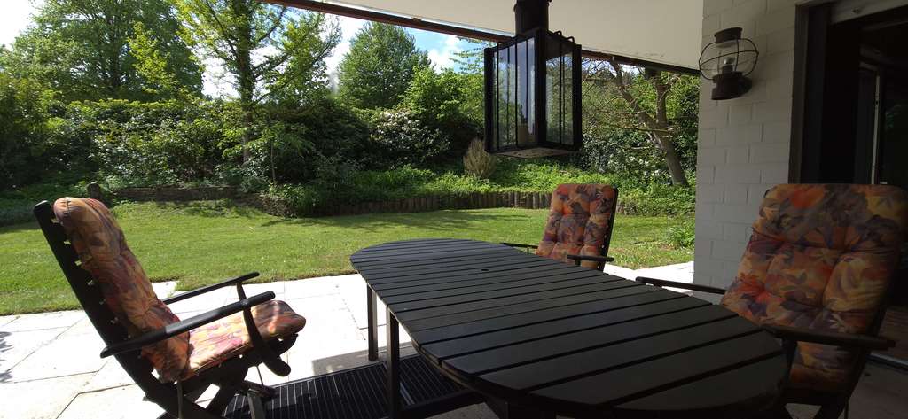 Immobilie in Höxter - Großzügiges Einfamilienhaus mit Indoor-Schwimmbad, Garten-Oase und Einlieger-Wohnung in Höxterstadt - Bild 4