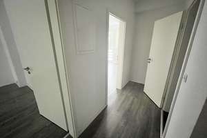 Schöne 2-Zimmer-Wohnung mit Balkon und modernem Bad! – Bronkhorststraße 87, 47137 Obermeiderich, Duisburg – Vorschaubild 2