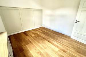 Wunderschöne, kernsanierte 3,5-Zimmer-Wohnung mit Einbauküche, Kaminofen & 3m hohen Decken – Ilmenauer Weg 6, 98693 Ilmenau – Vorschaubild 3