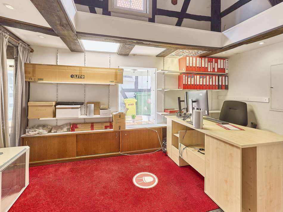 11 Büro Gewerbefläche EG 2.1