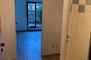 Stilvolle, gepflegte 1-Zimmer-Erdgeschosswohnung mit Balkon und EBK in Düsseldorf – Max-Born-Str. 30, 40591 Wersten, Düsseldorf – Vorschaubild 5