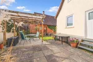 Kleines, freistehendes EFH mit Garten & Gestaltungspotenzial