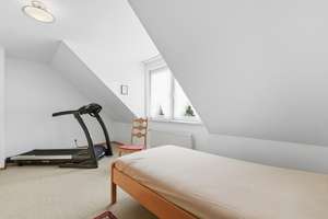 Voll unterkellerte Doppelhaushälfte in ruhiger Wohnlage – Die vollständige Adresse der Immobilie erhältst du vom Anbieter., 40591 Wersten, Düsseldorf – Vorschaubild 12