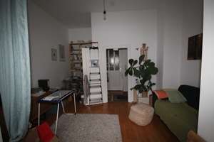 Hell und ruhig mit Parkett+EBK+Wintergarten im Altbau Nordend Ost/Bornheim nähe Berger Straße – Die vollständige Adresse der Immobilie erhältst du vom Anbieter., 60385 Ostend, Frankfurt am Main – Vorschaubild 2