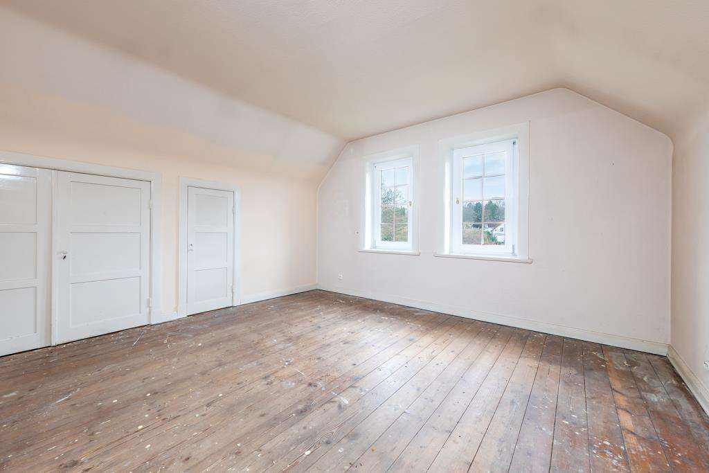 Immobilie in Wentorf bei Hamburg - Klassische Schönheit sucht seinesgleichen:
"Eine Grande Dame in Wentorf"
 - Bild 6