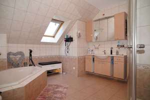 Ein Zuhause mit Herz – Äußerst gepflegtes Einfamilienhaus in beliebter Chemnitzer Wohnlage – Die vollständige Adresse der Immobilie erhältst du vom Anbieter., 9127 Adelsberg, Chemnitz – Vorschaubild 24