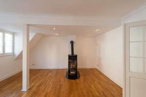 Stilvolle 2-Zimmer-Altstadtwohnung mit Balkon – Ruhige Lage im Herzen von Heidelberg – Steingasse 16a, 69117 Altstadt, Heidelberg – Vorschaubild 4