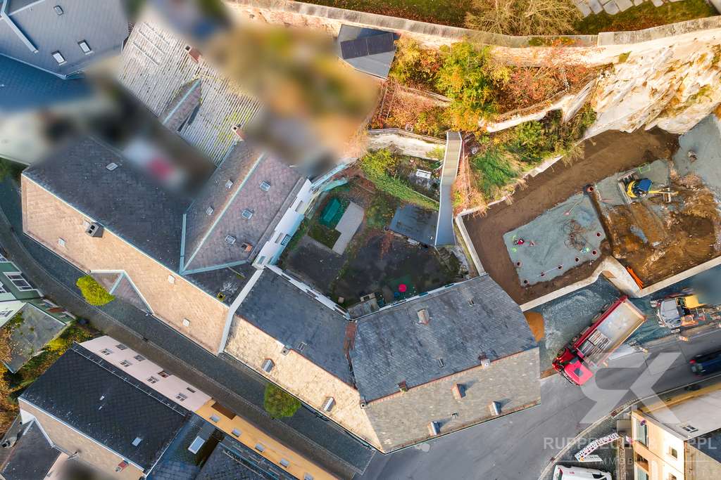 Immobilie in Arzberg - Charmantes Wohn- und Geschäftshaus mit historischem Flair und viel Potenzial im Herzen von Arzberg - Bild 2