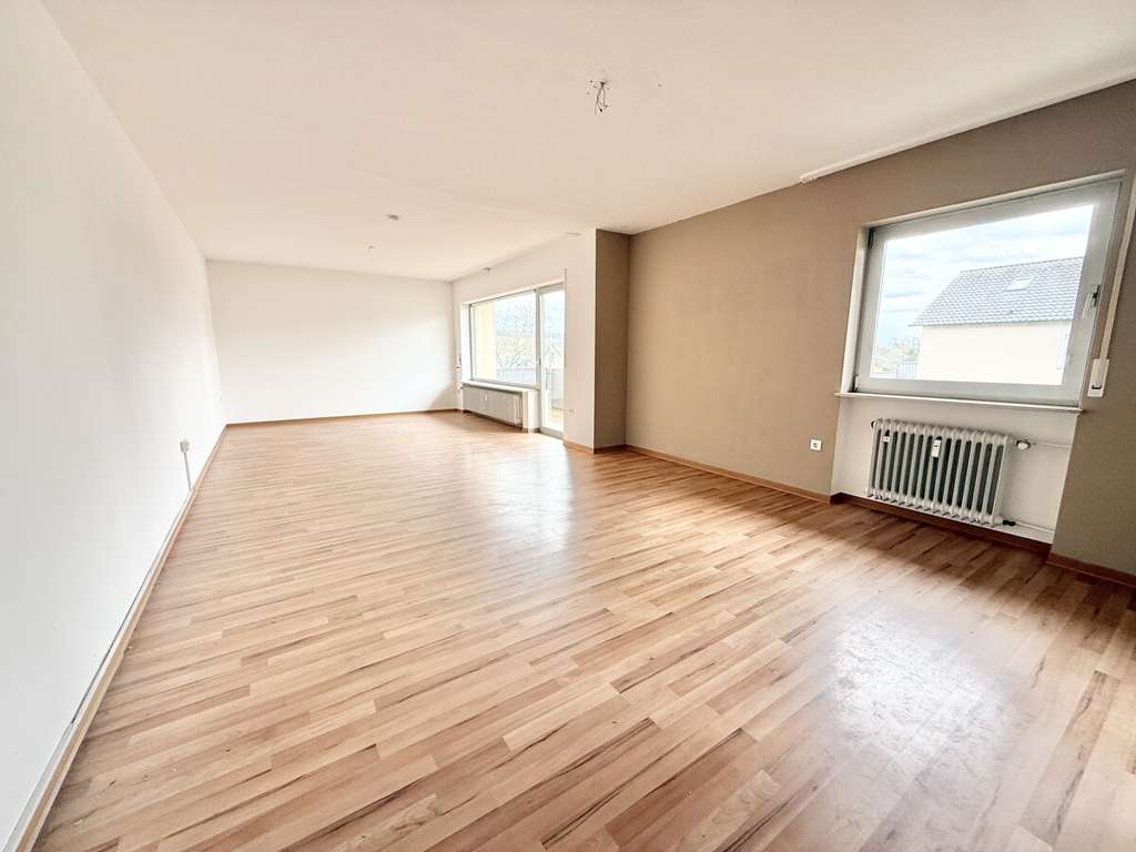 Immobilie in Niedernberg - Attraktive 4 Zimmer Wohnung mit Balkon am See - Bild 0