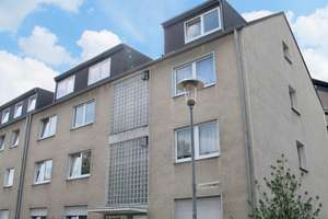 Povisionsfrei: Unrenovierte 2-Zi. Dachgeschosswohnung, Porz-Urbach – Zypressenweg 8, 51145 Urbach, Köln – Vorschaubild 2