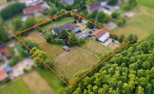 Bauern/-Pferdehof mit viel Potenzial und hervorragender Infrastruktur!