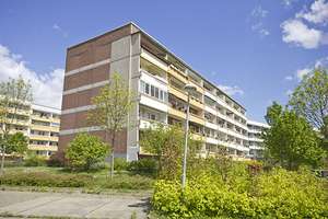 Große 3-Raumwohnung Balkon und Blick auf die Heide! – Eichelweg 3, 6120 Heide-Nord/Blumenau, Halle (Saale) – Vorschaubild 2