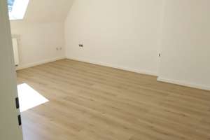 Große 3 Zimmer Maisonette Wohnung zum 01.06.2026 frei! -Direkt vom Eigentümer! – Olpener Str. 99, 51103 Höhenberg, Köln – Vorschaubild 4