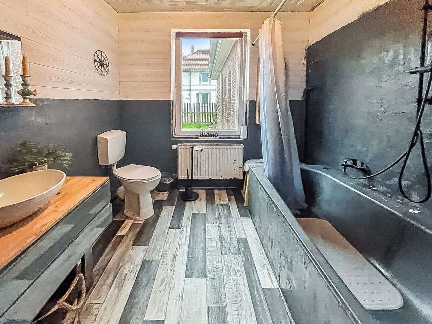 Immobilie in Nordenham - Komfortables und energetisch saniertes Einfamilienhaus mit viel Platz in Nordenham-Einswarden  - Bild 7