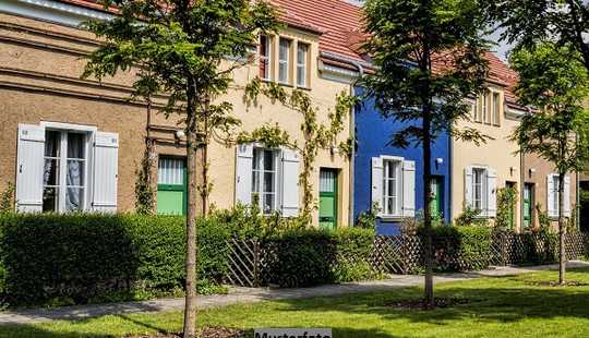 Bild von Dreifamilienhaus nebst 5 Garagen