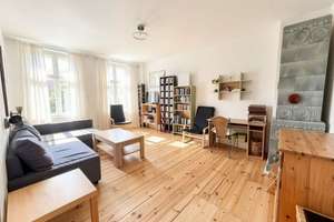 2-Zimmer-Altbauwohnung | 4. OG | Gartenhaus | Wohnküche | HWR | ruhig | Gute Lage | Wohngeld 183 €
