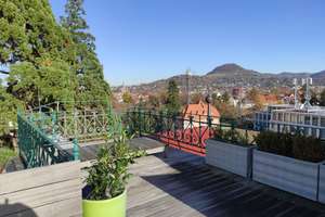 Außergwöhnliches Wohnen! Dachgeschoss-Wohnung mit Dachterrasse in begehrter Lage von Reutlingen