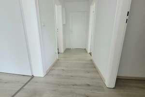 Frisch renovierte 2-Zimmer-Wohnung mit Balkon! – Spinozastr. 8, 45279 Freisenbruch, Essen – Vorschaubild 5