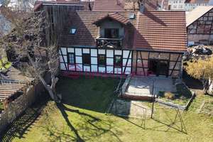 ***Wohnen, wo andere entspannen – Ihr neues Zuhause in Plaue*** – Die vollständige Adresse der Immobilie erhältst du vom Anbieter., 99338 Plaue – Vorschaubild 2
