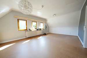 Krefeld-Neulandsiedlung: Hübsche Doppelhaushälfte mit viel Charme und tollem Garten – Krefeld – Vorschaubild 12