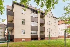 Dachgeschosswohnung mit Loggia | Einbauküche | Seenähe | bezugsfrei | provisionsfrei – 4249 Knautkleeberg-Knauthain, Leipzig – Vorschaubild 2