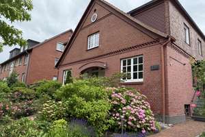 Sanierte 4,5 Zimmer Wohnung mit Garten