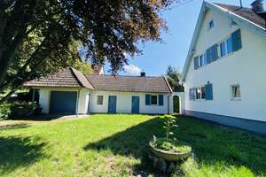 Charmantes Häuschen mit Erweiterungspotenzial, oder massiver Bebauung auf 1154 m² Baugrund – Die vollständige Adresse der Immobilie erhältst du vom Anbieter., 82278 Althegnenberg – Vorschaubild 1