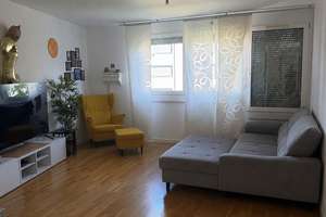 3 room apartment for rent from 1st October: Wohnen mit Charakter: 3-Zimmer-Wohnung in Nymphenburg