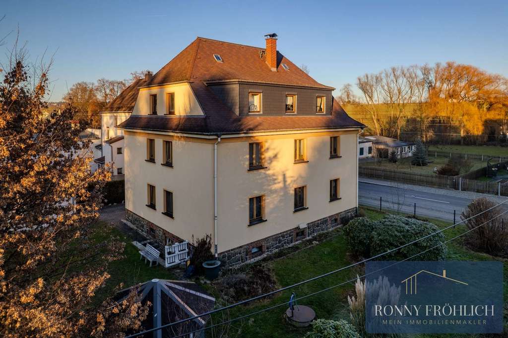 Immobilie in Gersdorf - 🏠 3-Familienhaus in zentraler Lage – voll vermietet & solide Kapitalanlage - Bild 0