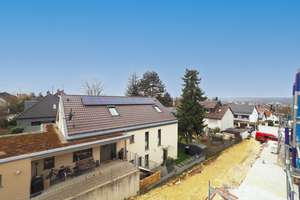 ++ IM BAU ++ Exklusive DG-Wohnung am Pfuhler Kapellenberg in ruhiger, eingewachsener Wohnlage – Die vollständige Adresse der Immobilie erhältst du vom Anbieter., 89233 Neu-Ulm – Vorschaubild 2