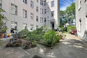*4-Zimmer-Altbauwohnung mit Balkon, Stuck, Parkett und Einbauküche* – Knesebeckstr. 4, 10623 Charlottenburg, Berlin – Vorschaubild 41