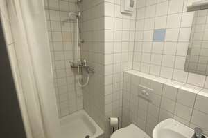 1-Zimmer-Wohnung NUR FÜR MÄRZ mit Bad und Einbauküche in Karlsruhe  – Tennesseeallee 14, 76149 Nordstadt, Karlsruhe – Vorschaubild 2