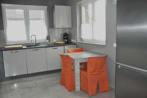 Erftstadt: Energieeffizienz A!
Freistehendes, individuelles
Klinkerlandhaus mit Garagenhaus – Die vollständige Adresse der Immobilie erhältst du vom Anbieter., 50374 Erftstadt – Vorschaubild 14