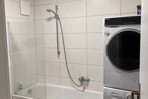 Komplett sanierte 3 ZKB mit Balkon, Industrieparkett und Wohnküche in stilvollem Altbau! – 68169 Neckarstadt-West, Mannheim – Vorschaubild 11