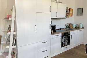 Von Privat: Wunderschöne teilmöblierte 2-Zimmer Wohnung im Stilaltbau mitten in Flingern-Nord – Beethovenstrasse 33, 40233 Flingern Nord, Düsseldorf – Vorschaubild 11