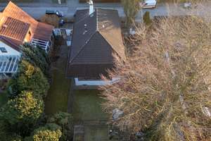 Bremerhaven - Eckernfeld // Zweifamilienhaus in begehrter Lage für Kapitalanleger oder Selbstnutzer – Die vollständige Adresse der Immobilie erhältst du vom Anbieter., 27580 Eckernfeld, Bremerhaven – Vorschaubild 62
