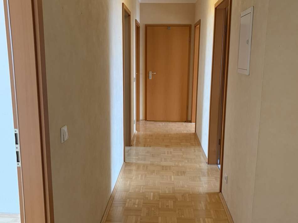 Flur von der Abstellkammer