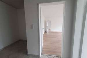 Sanierte 2-Zimmer-Wohnung mit Balkon und viel Platz zur freien Entfaltung – Fürstenbergplatz 4, 51379 Opladen, Leverkusen – Vorschaubild 9