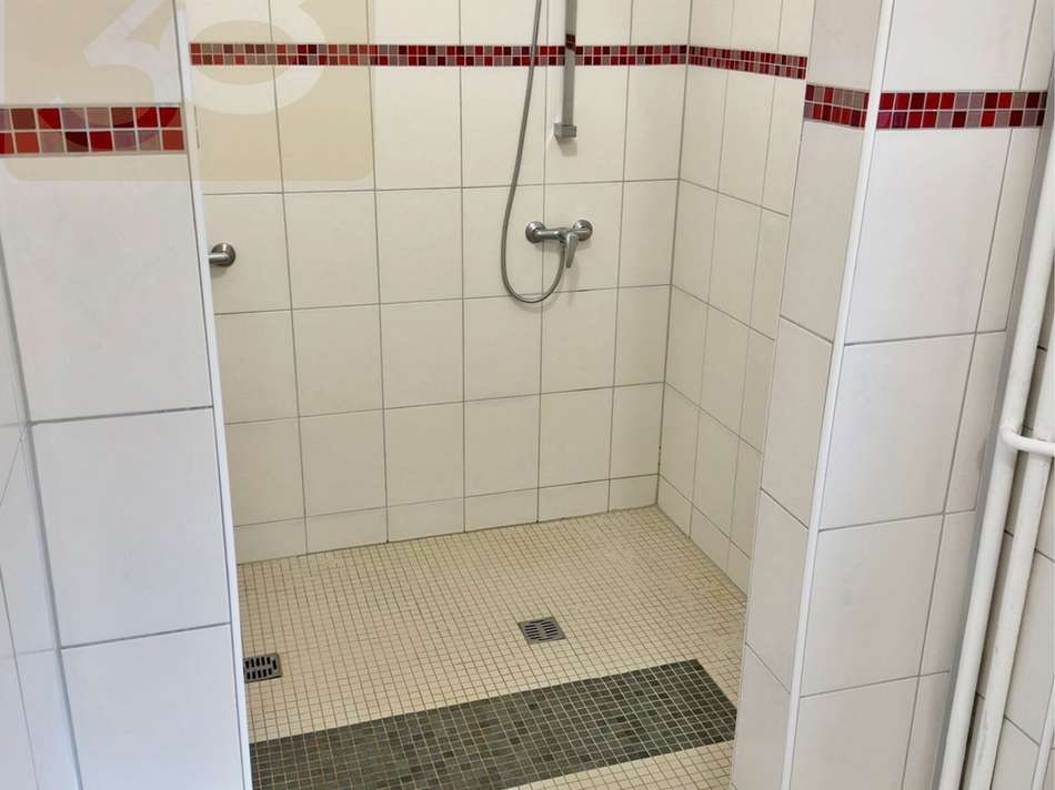 Badezimmer 1
