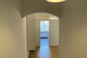 Bright apartment with garage available from July (fully furnished)