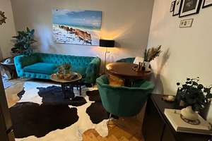 Zur UNTERMIETE für min. 12 Monate: Exklusives 3-Zimmer Apartment mit Top-Ausstattung inkl Balkon 