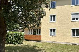 Ruhige und zentral gelegene Wohnung - frisch renoviert mit EBK und traumhaftem Südbalkon – Oberländerstraße 8, 93051 Kumpfmühl-Ziegetsdorf-Neuprüll, Regensburg – Vorschaubild 2