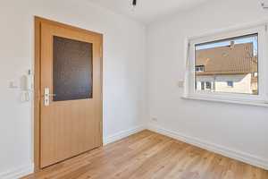Familienidyll oder Investmentchance – Vielseitiges Wohnhaus mit Garten in Stuttgart-Wangen – Stuttgart – Vorschaubild 22