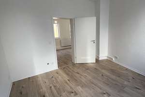 Kernsanierte 3,5-Zimmer-Wohnung in Wiesbaden Mitte (Marktstraße) – Die vollständige Adresse der Immobilie erhältst du vom Anbieter., 65183 Mitte, Wiesbaden – Vorschaubild 1